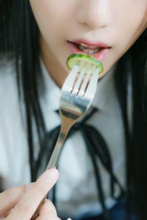 很详细的肉肉床文过程片段视频_720高清视频观看