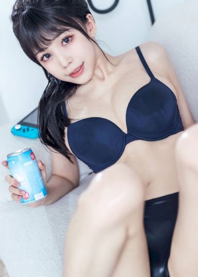 日本吃奶摸下边免费视频_在线免费观看电影