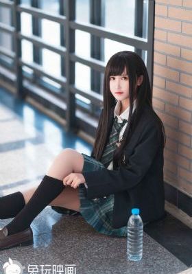 年轻的女学生8_720高清免费观看