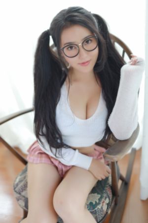 情欲电车蓝衣女_1080电影在线看