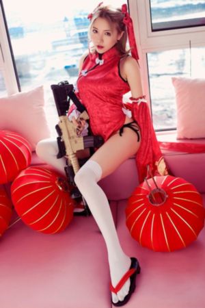 小婕子的第一次_4K动漫在线观看