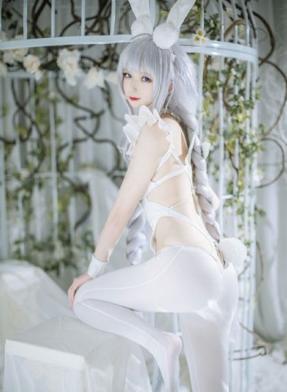 被驯服的女职员_BD国语免费观看
