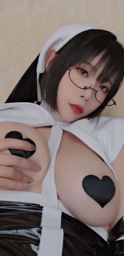 年轻的家教老师_国产剧神马影院手机在线