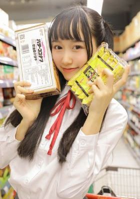 饭桌上故意张开腿让公在线看_DVD神马在线观看